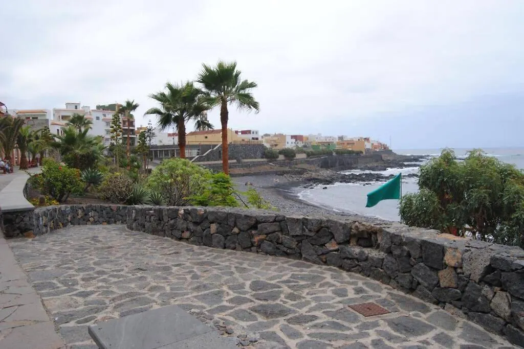 אדחה Spacious Apartment Just Few Steps Of The Ocean In La Caleta 0*,  ספרד