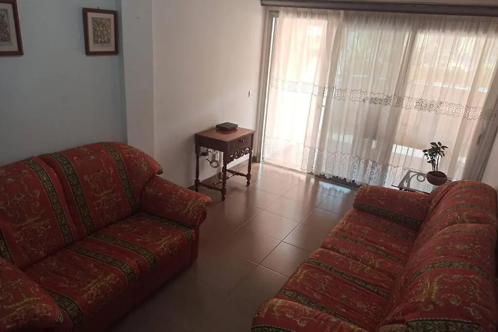 אדחה Spacious Apartment Just Few Steps Of The Ocean In La Caleta 0*,  ספרד