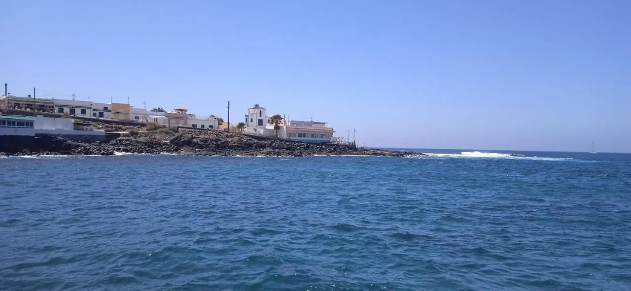 אדחה Spacious Apartment Just Few Steps Of The Ocean In La Caleta 0*,  ספרד