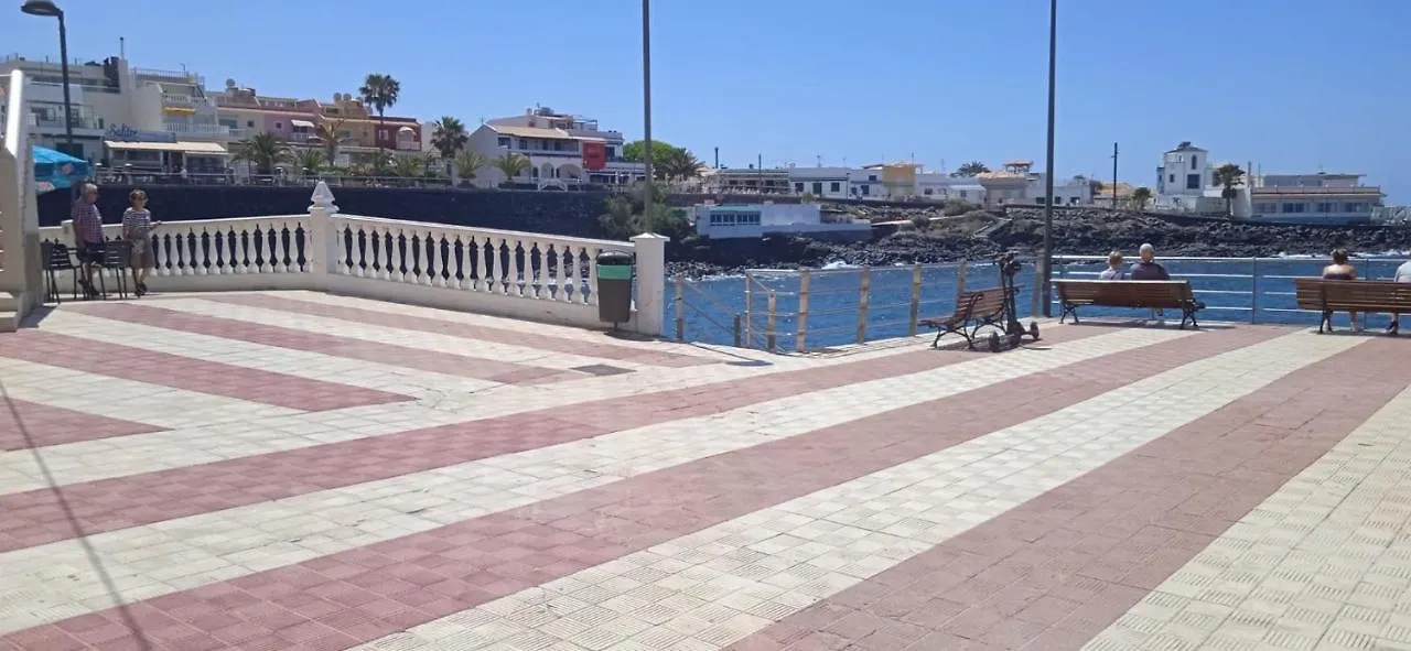 אדחה Spacious Apartment Just Few Steps Of The Ocean In La Caleta